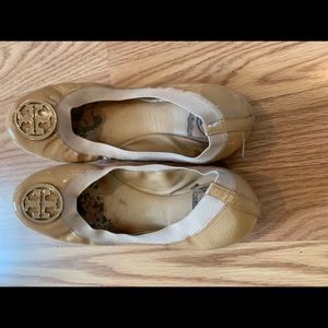 Tory Burch 8 flats tan